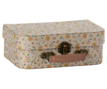 Load image into Gallery viewer, Suitcases with Fabric - 2pc Set
