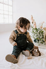 Load image into Gallery viewer, Henry Knit - Latte Marle *SIZE 5Y*
