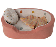 Load image into Gallery viewer, Dog Basket - Coral
