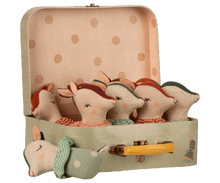 Load image into Gallery viewer, Bambi Bambino - suitcase
