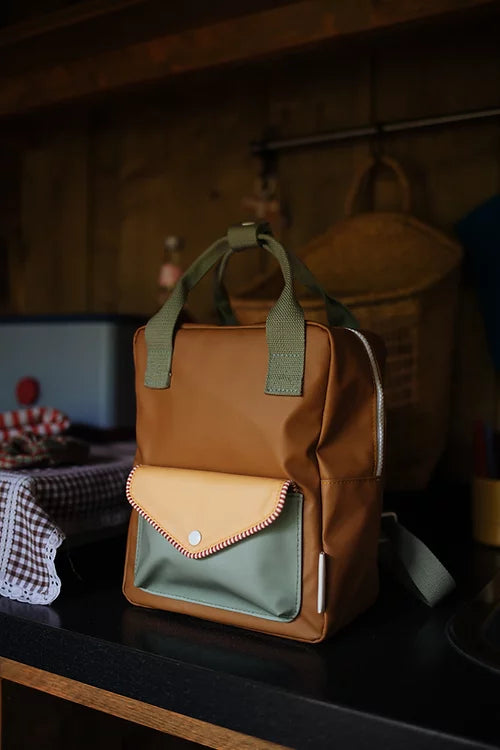 backpack small | envelope collection | khaki green